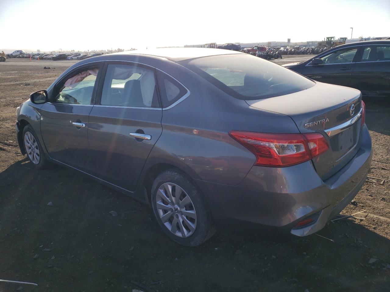 Изображение 2 2017 NISSAN SENTRA S 2017 с VIN 3N1AB7AP7HY265084