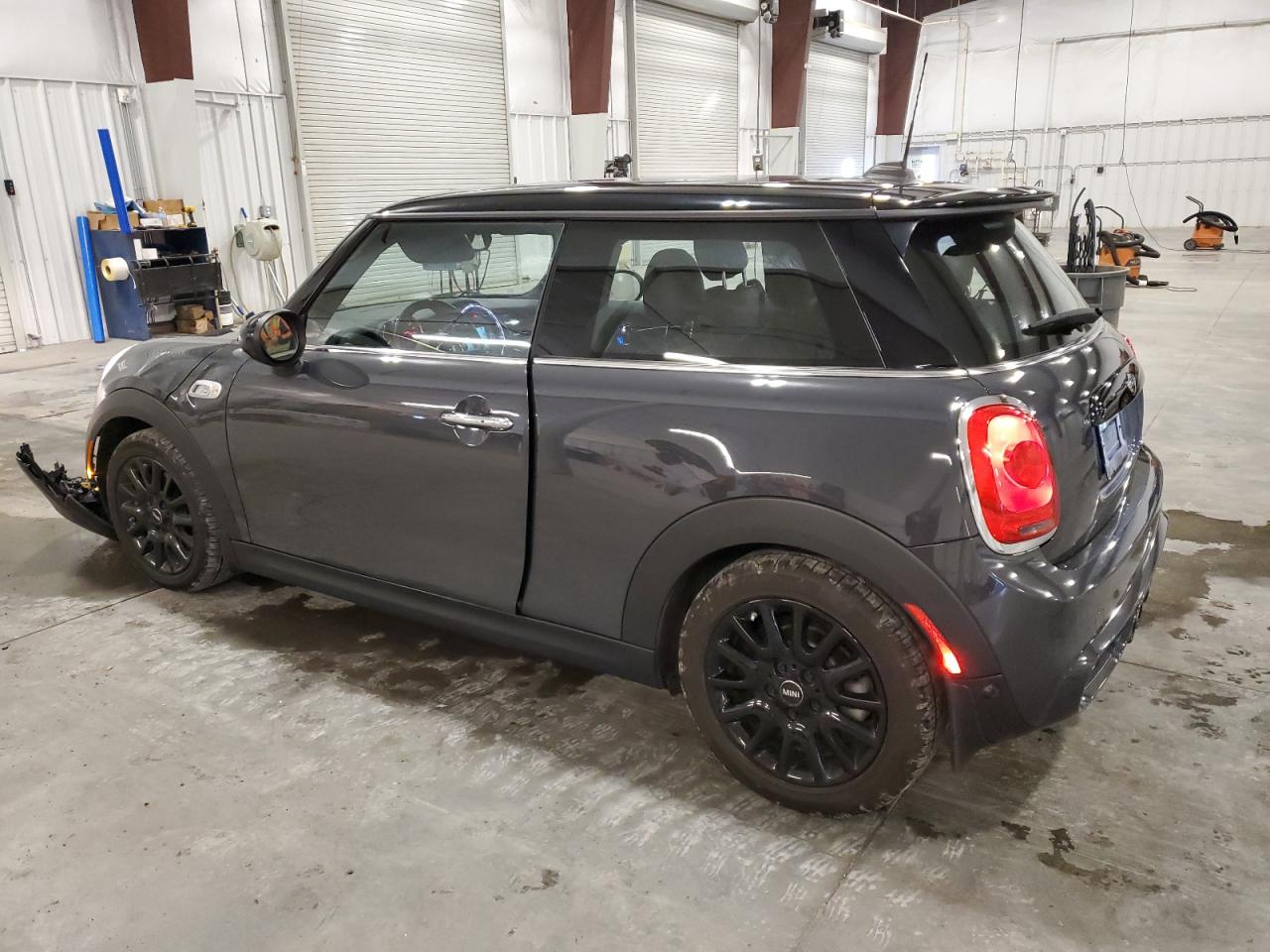 Obraz 2 z 2017 MINI COOPER S 2017 z VIN WMWXP7C54H3B94245