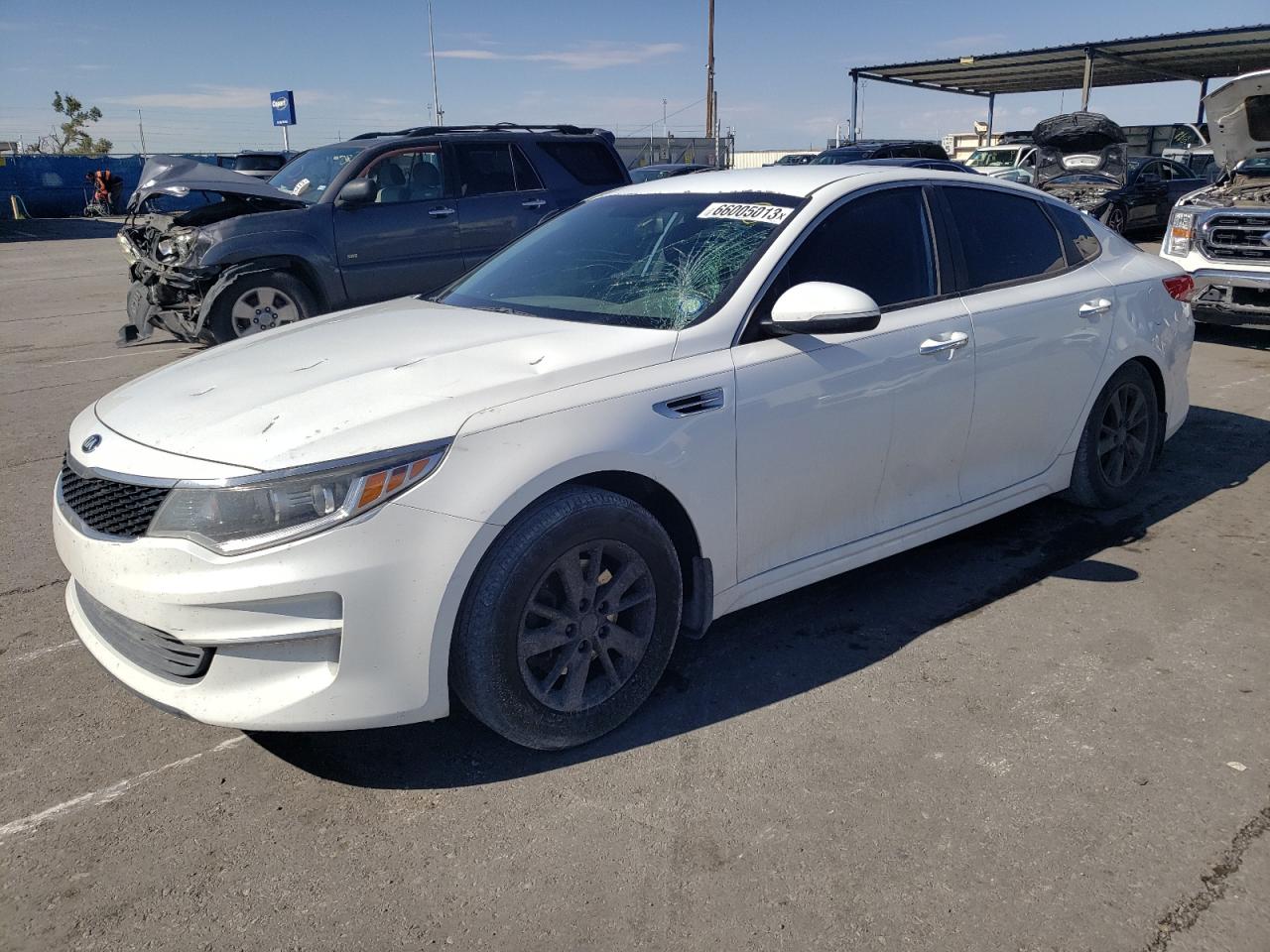 Изображение 1 2016 KIA OPTIMA LX 2016 с VIN 5XXGT4L31GG040227