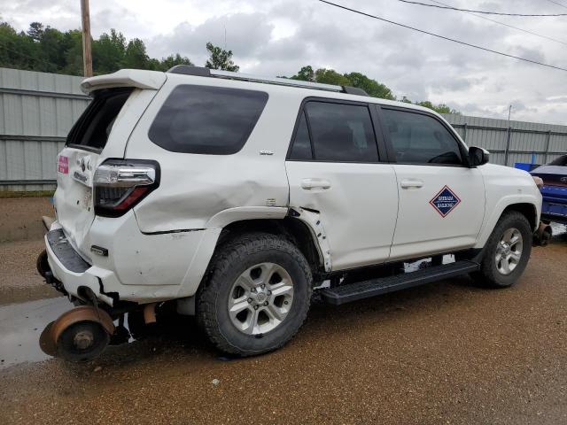 Image 3 of 2019 TOYOTA 4RUNNER SR5 2019 with VIN JTEBU5JR6K5664196