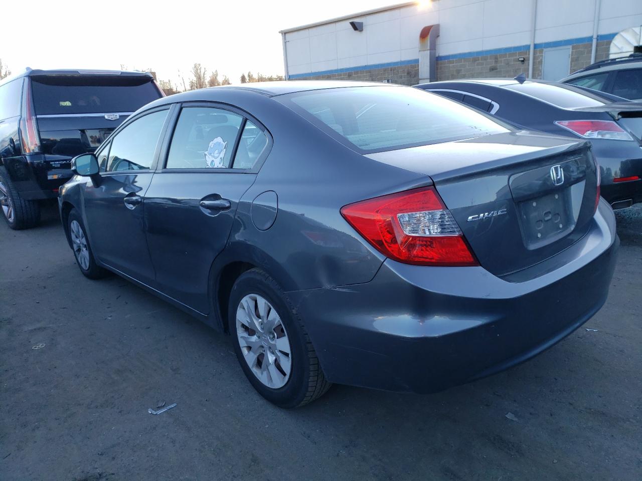 Obraz 2 z 2012 HONDA CIVIC LX 2012 z VIN 19XFB2F56CE325587