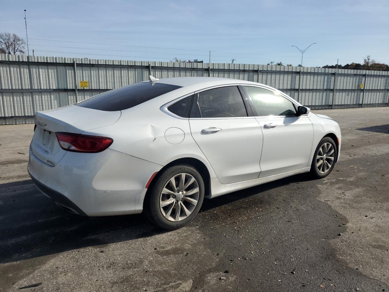 Image 3 of 2015 CHRYSLER 200 C 2015 with VIN 1C3CCCCG3FN600493