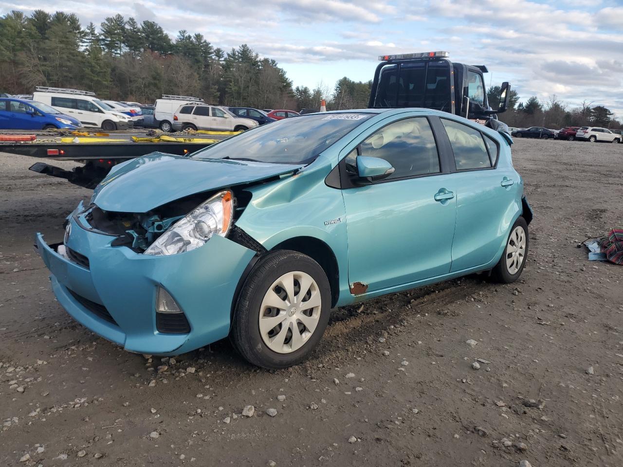 Image 1 of 2014 TOYOTA PRIUS C  2014 with VIN JTDKDTB30E1067866