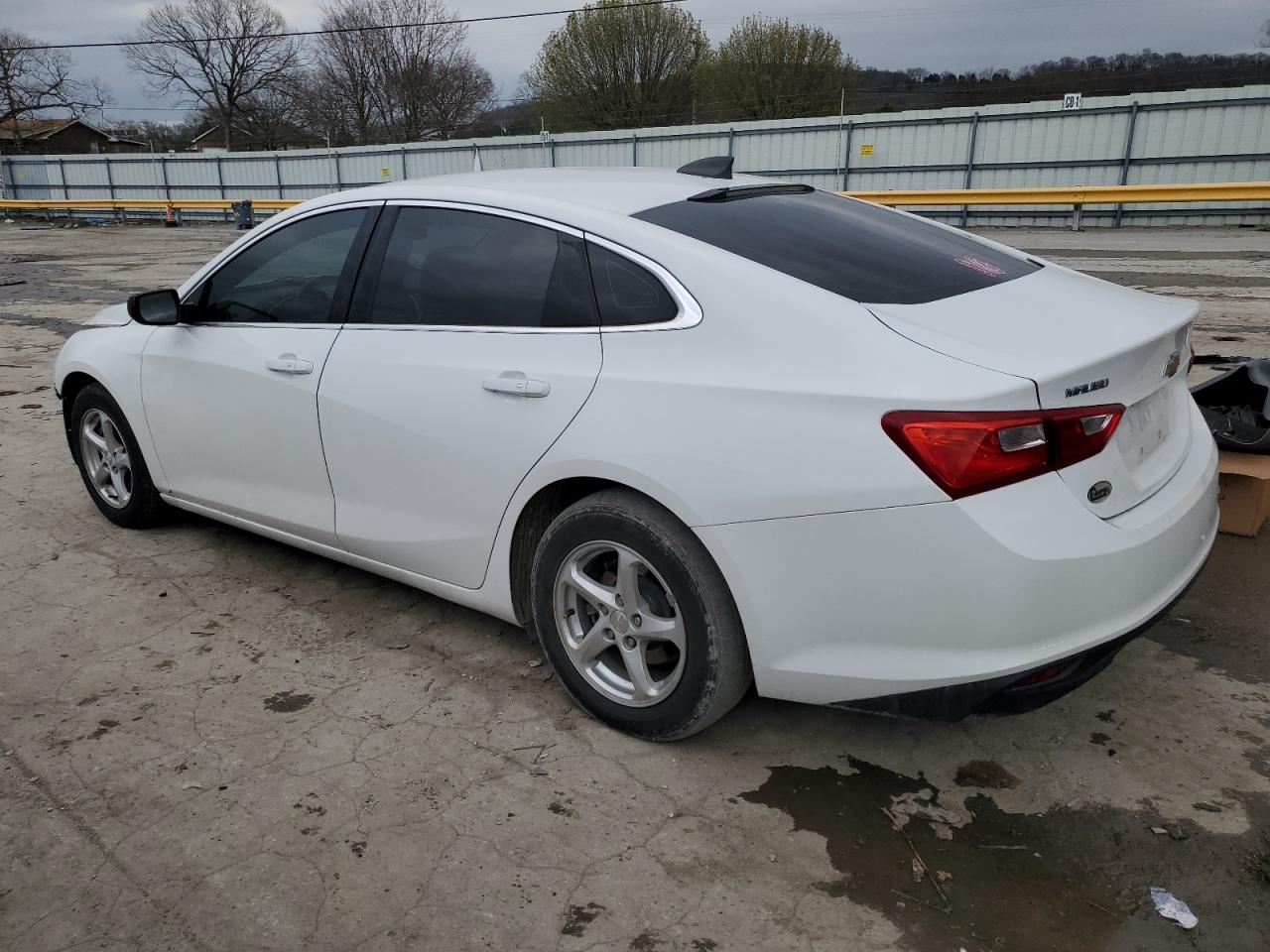 Obraz 2 z 2016 CHEVROLET MALIBU LS 2016 z VIN 1G1ZB5ST0GF177203
