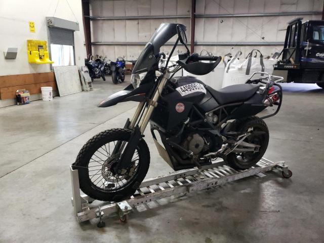 Image 2 of 2011 APRILIA DORSODURO 750 2011 with VIN ZD4SMC008BS000614