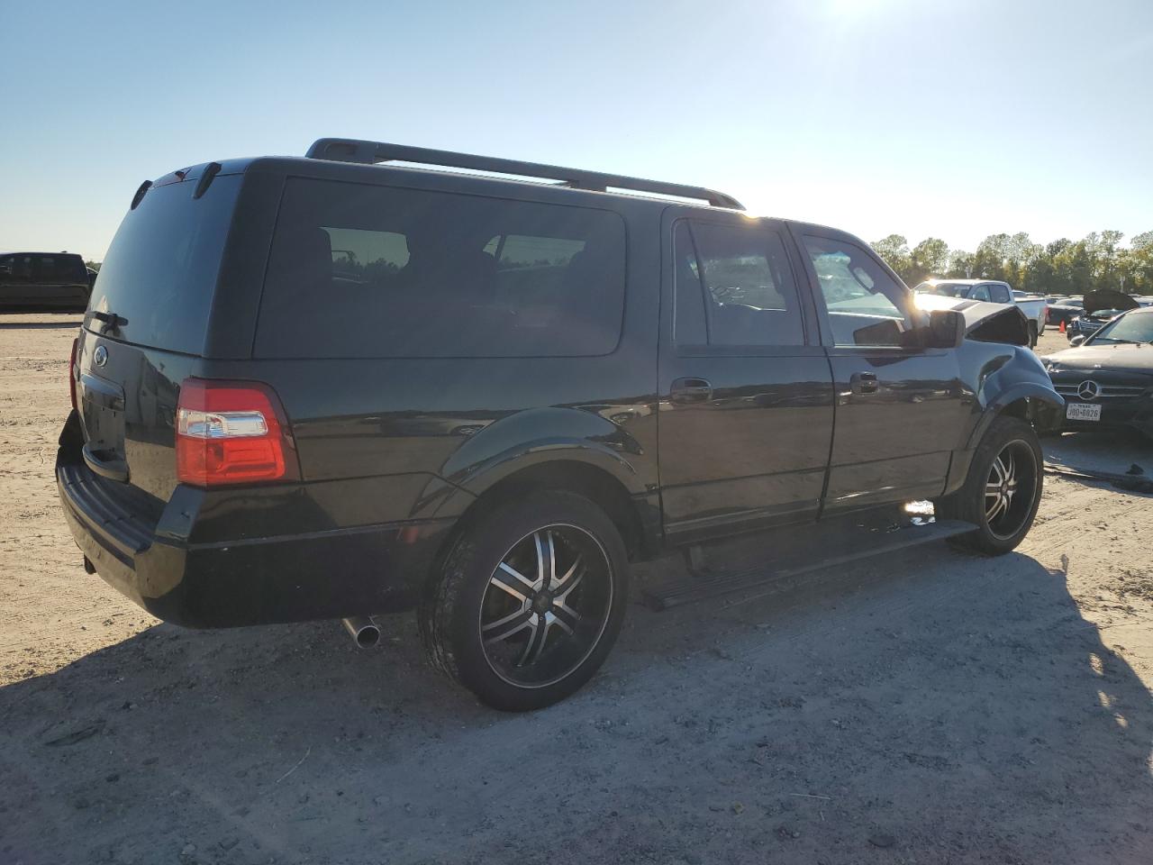 Obraz 3 z 2012 FORD EXPEDITION EL LIMITED 2012 z VIN 1FMJK1K58CEF06157
