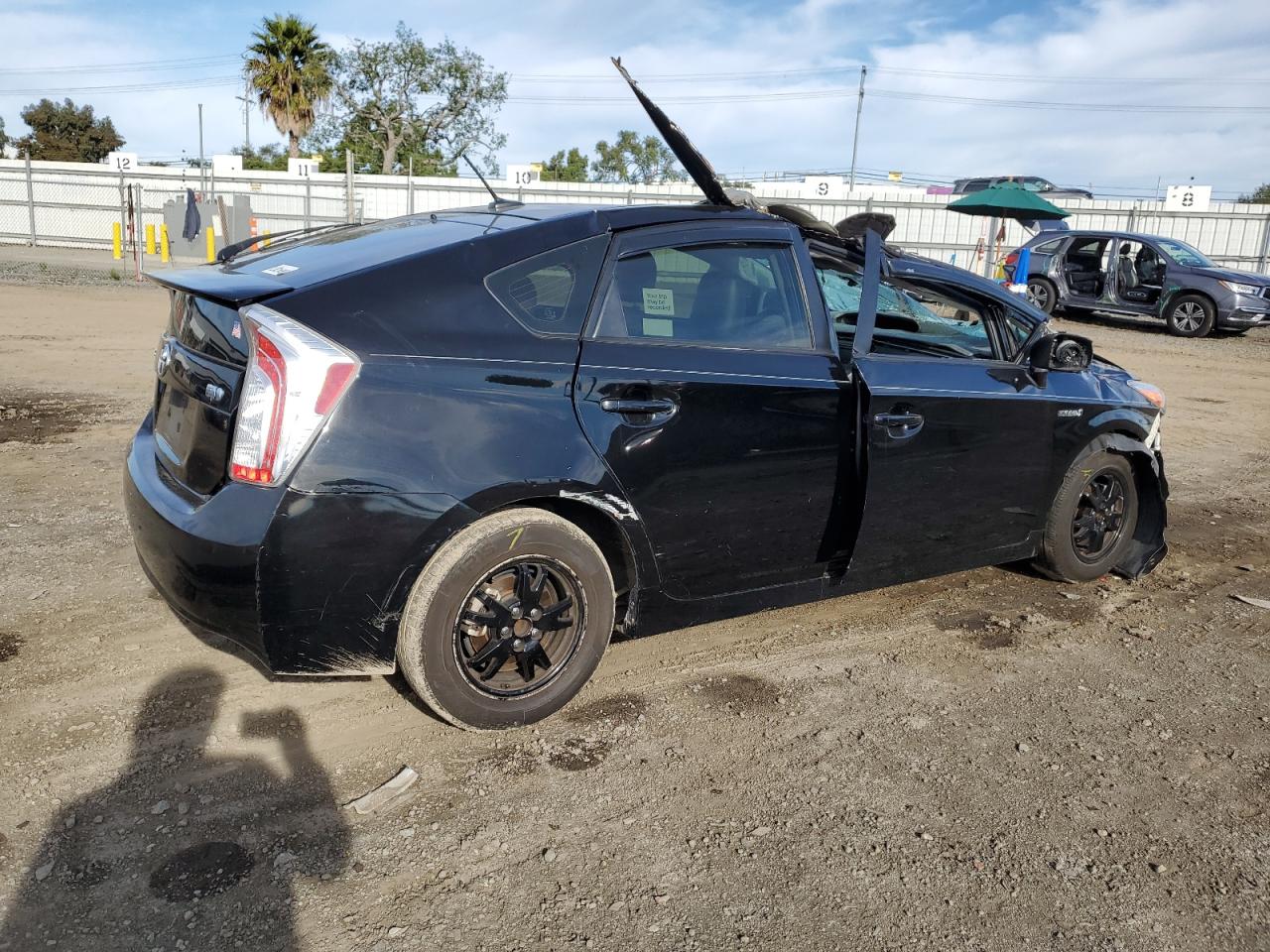 Obraz 3 z 2015 TOYOTA PRIUS  2015 z VIN JTDKN3DU7F0404642