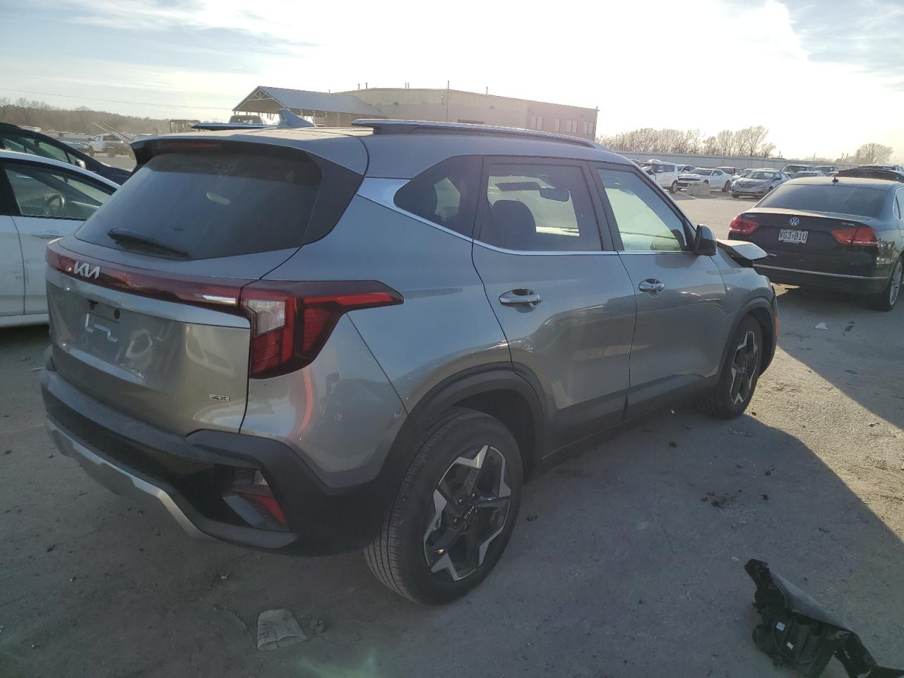 Obraz 3 z 2024 KIA SELTOS EX 2024 z VIN KNDERCAAXR7506170