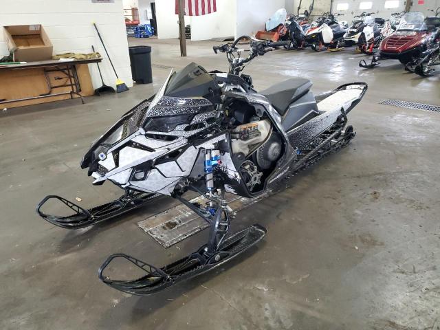 Изображение 2 2022 POLARIS RMK 2022 с VIN SN1TFG8M7NC221822
