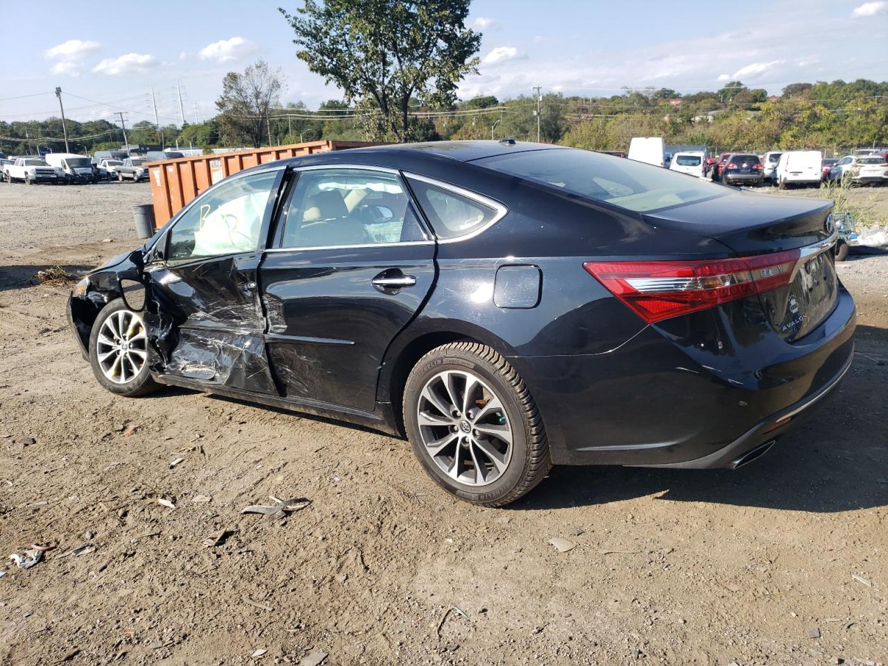 Image 2 of 2018 TOYOTA AVALON XLE 2018 with VIN 4T1BK1EB4JU271880
