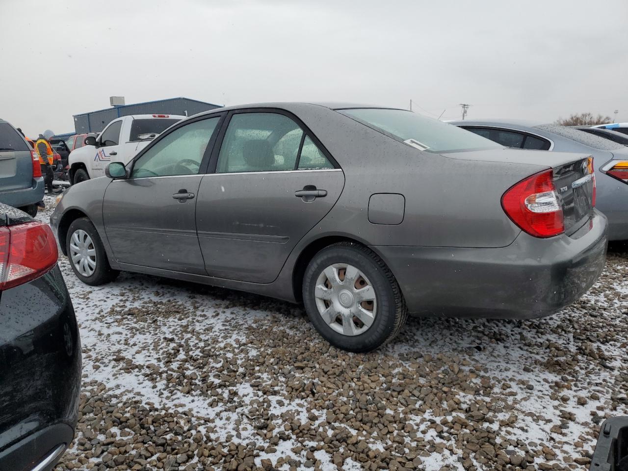Image 2 of 2003 TOYOTA CAMRY LE 2003 with VIN JTDBE32K230140422