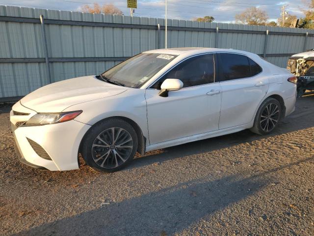 Image 1 of 2018 TOYOTA CAMRY L 2018 with VIN 4T1B11HK8JU077674