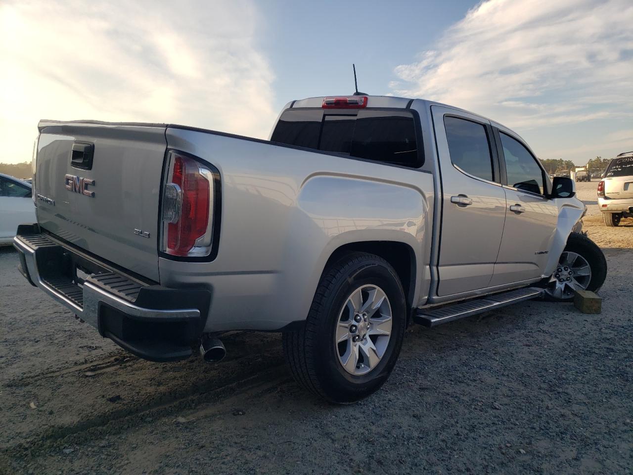 Image 3 of 2018 GMC CANYON SLE 2018 with VIN 1GTG5CEAXJ1292626