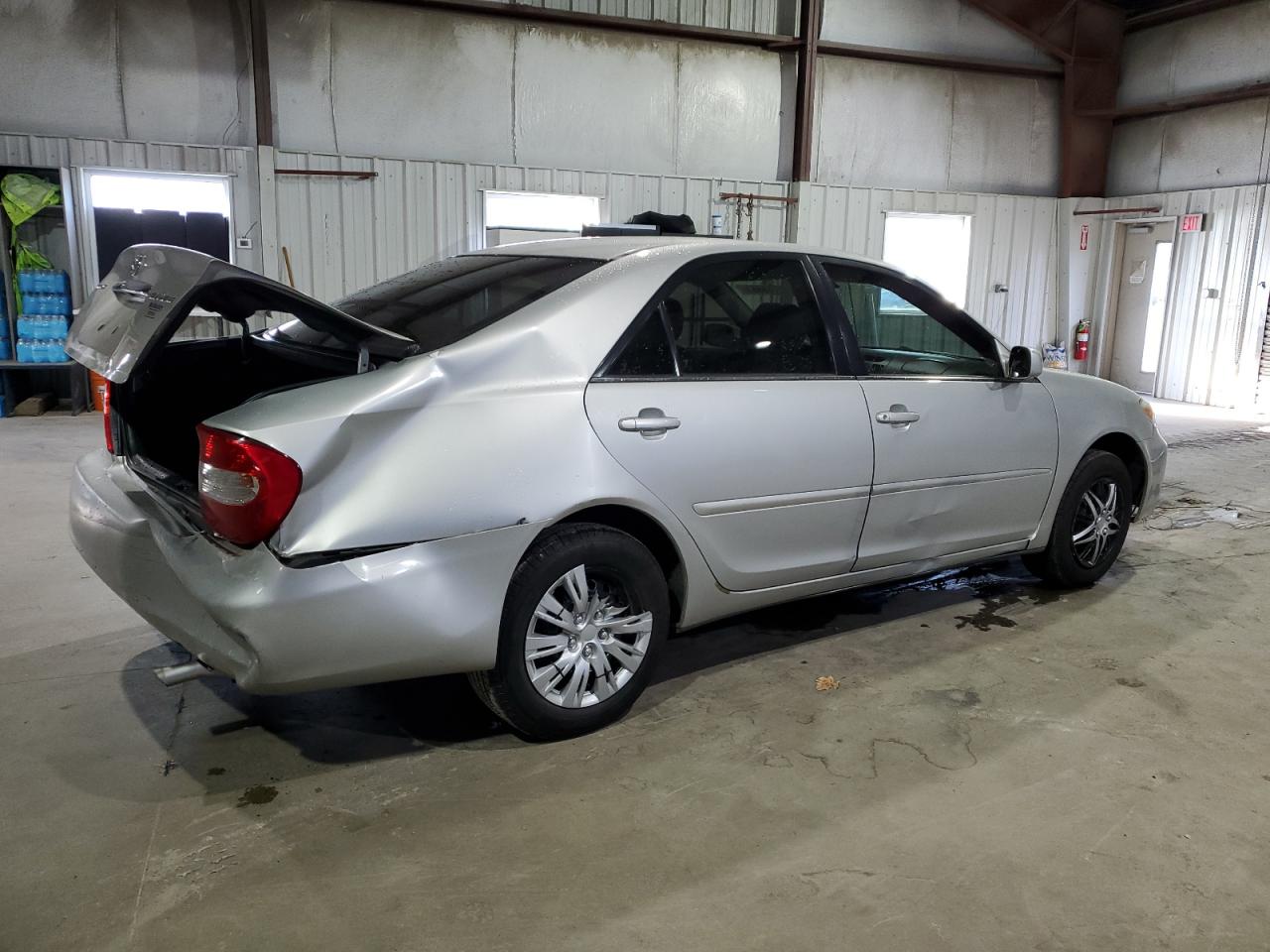 Image 3 of 2003 TOYOTA CAMRY LE 2003 with VIN 4T1BE32K03U649428