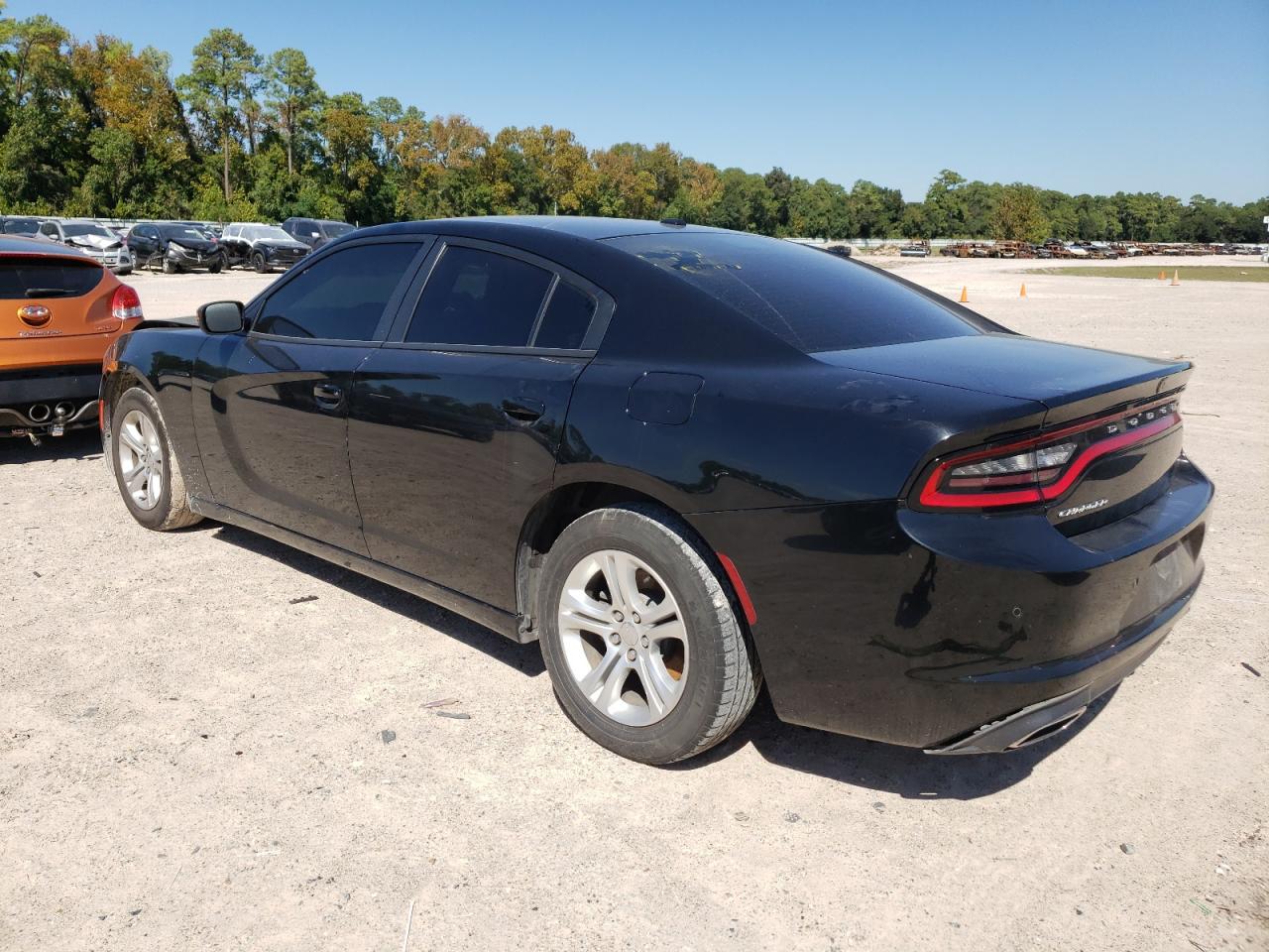 Obraz 2 z 2020 DODGE CHARGER SXT 2020 z VIN 2C3CDXBG9LH116449