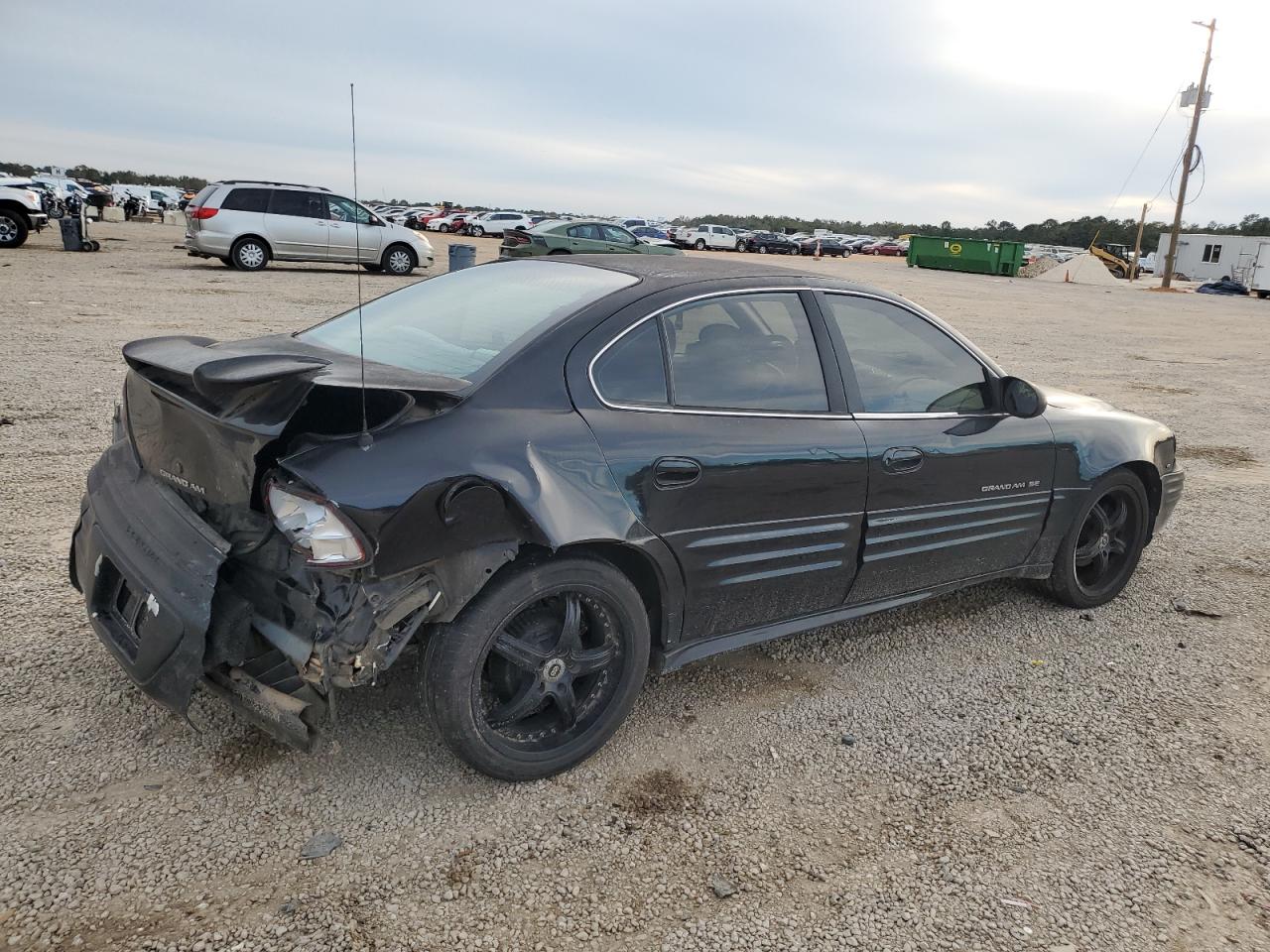 Image 3 of 2002 PONTIAC GRAND AM SE1 2002 with VIN 1G2NF52E72M620645