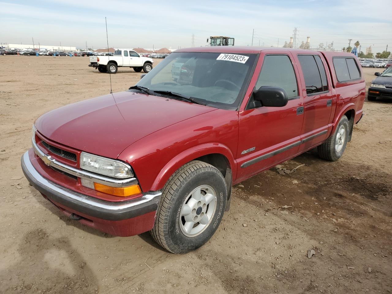 Obraz 1 z 2002 CHEVROLET S TRUCK S10 2002 z VIN 1GCDT13W52K181831