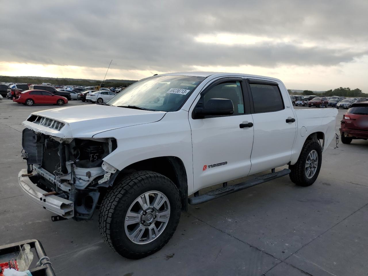 Изображение Toyota Tundra Crewmax Sr5 2014