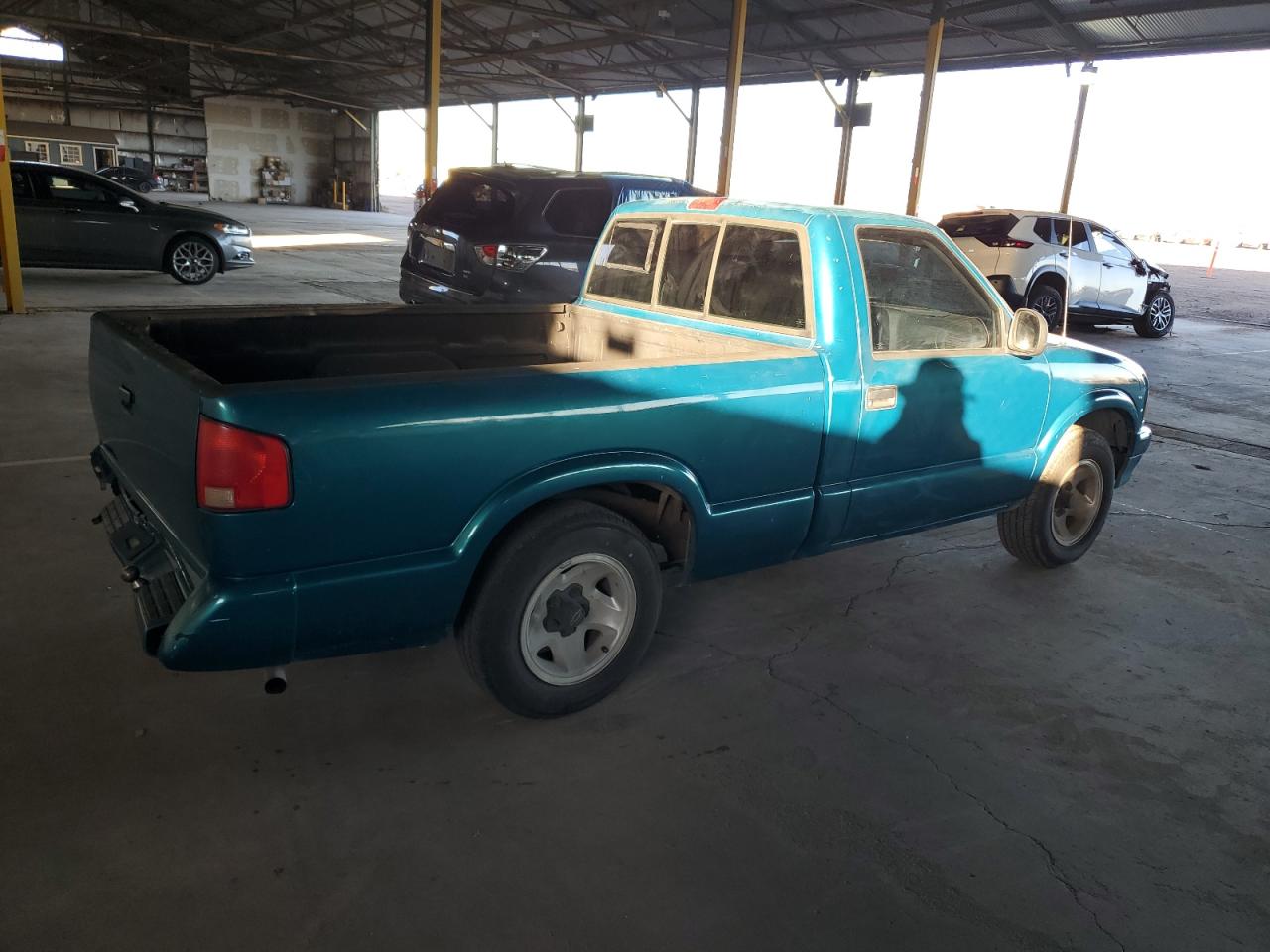 Obraz 3 z 1994 CHEVROLET S TRUCK S10 1994 z VIN 1GCCS1441R8195678