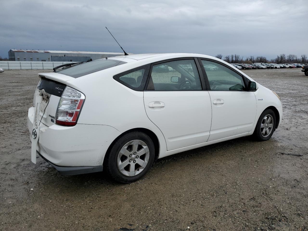 Image 3 of 2007 TOYOTA PRIUS  2007 with VIN JTDKB20U677598842