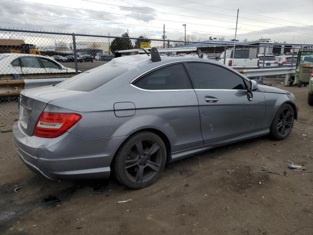 Изображение 3 2012 MERCEDES-BENZ C-CLASS 250 2012 с VIN WDDGJ4HBXCF740526