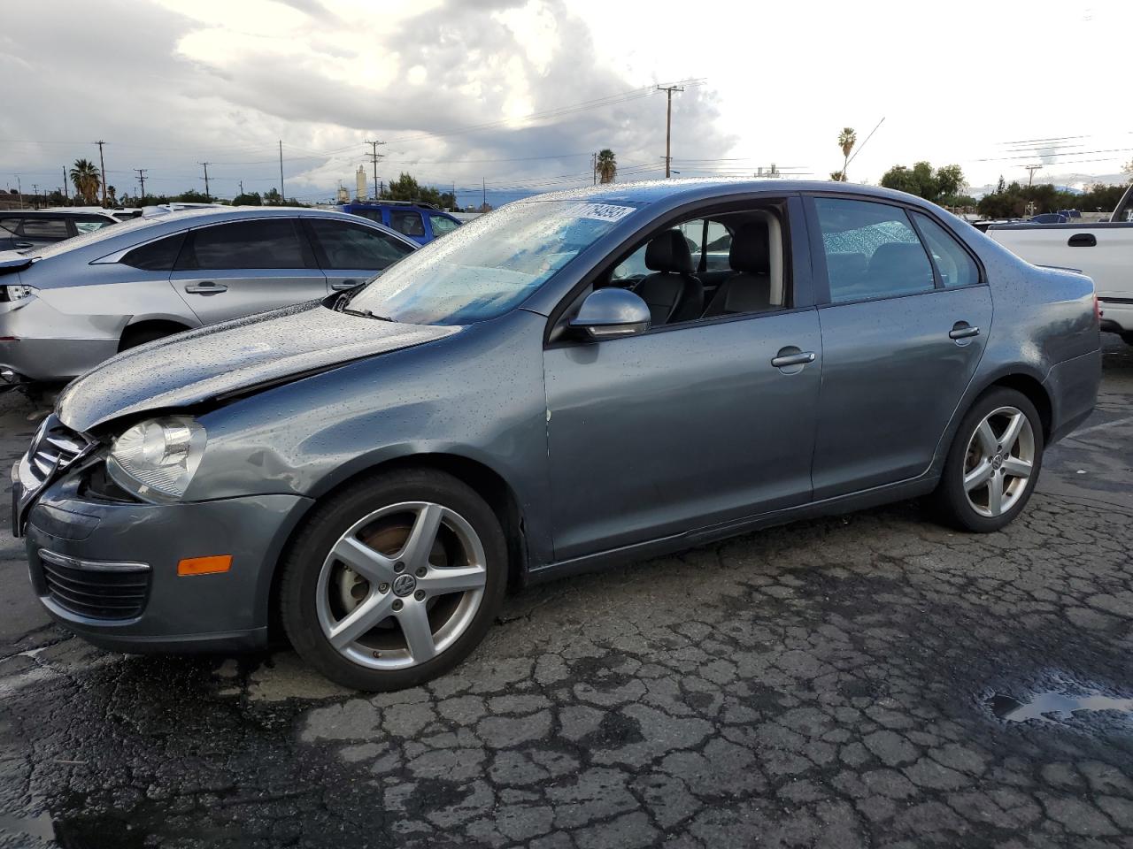 Image 1 of 2010 VOLKSWAGEN JETTA LIMITED 2010 with VIN 3VWAZ7AJ6AM095833