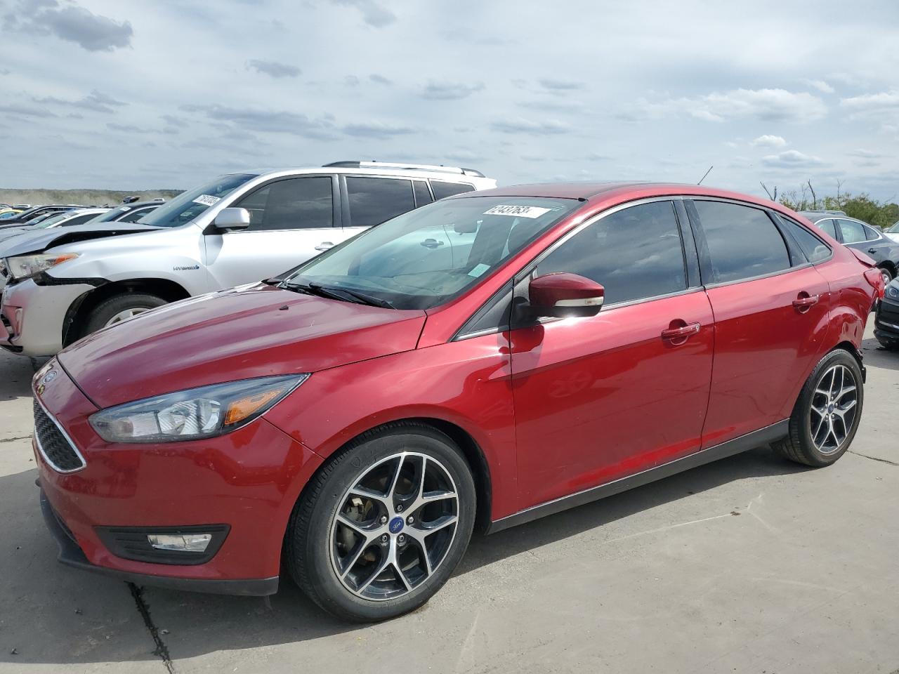 Obraz 1 z 2017 FORD FOCUS SEL 2017 z VIN 1FADP3H25HL257868