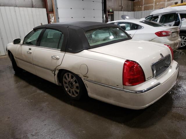 Obraz 2 z 2007 LINCOLN TOWN CAR SIGNATURE LIMITED 2007 z VIN 1LNHM82W37Y609016