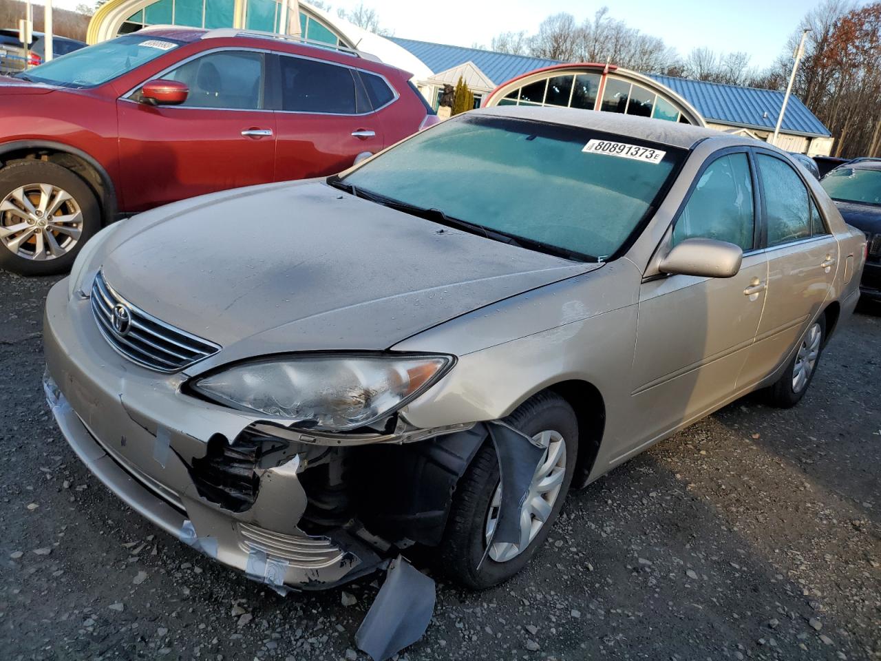 Obraz 1 z 2005 TOYOTA CAMRY LE 2005 z VIN 4T1BE30K55U021547