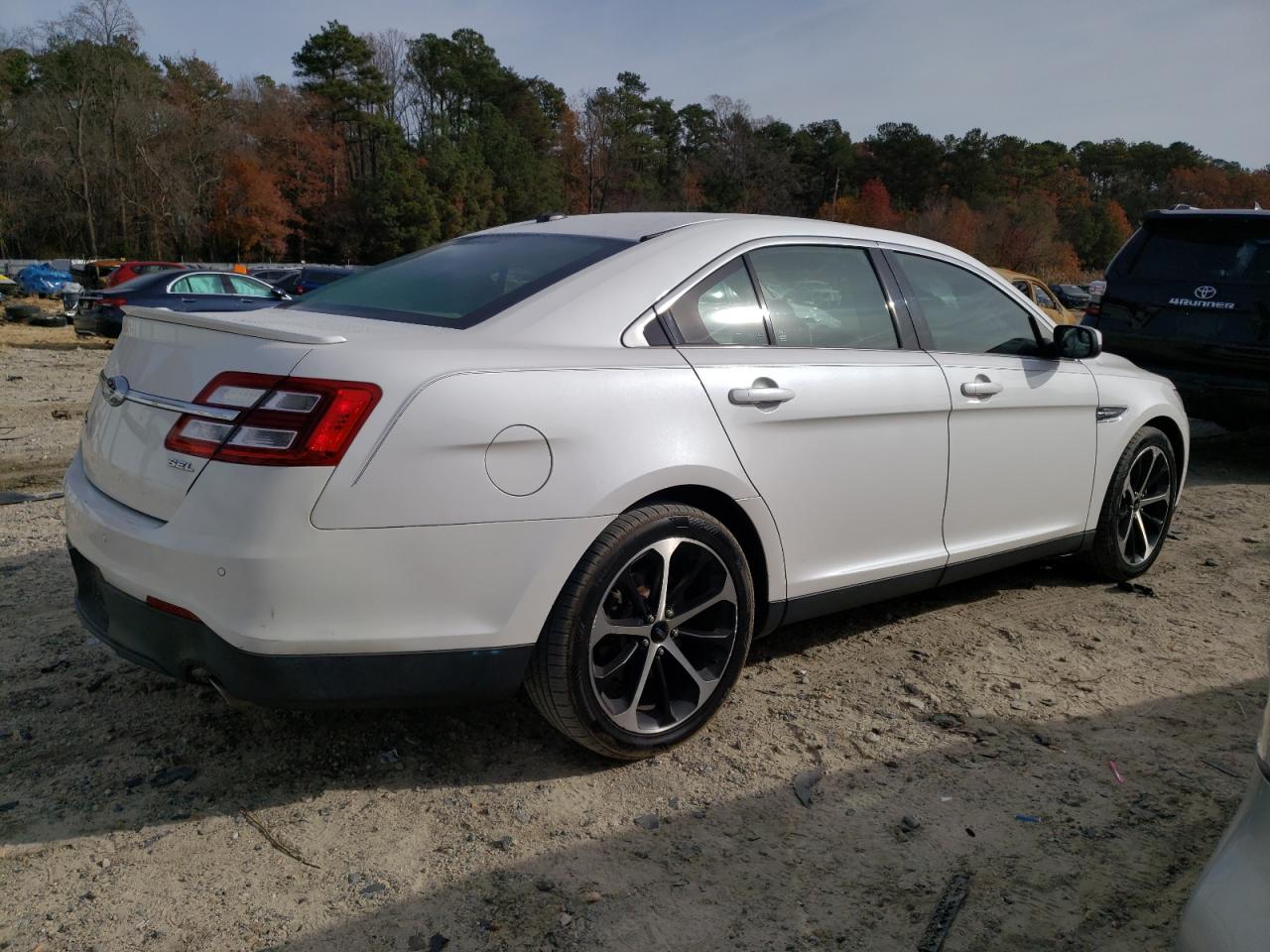 Изображение 3 2014 FORD TAURUS SEL 2014 с VIN 1FAHP2E84EG177759