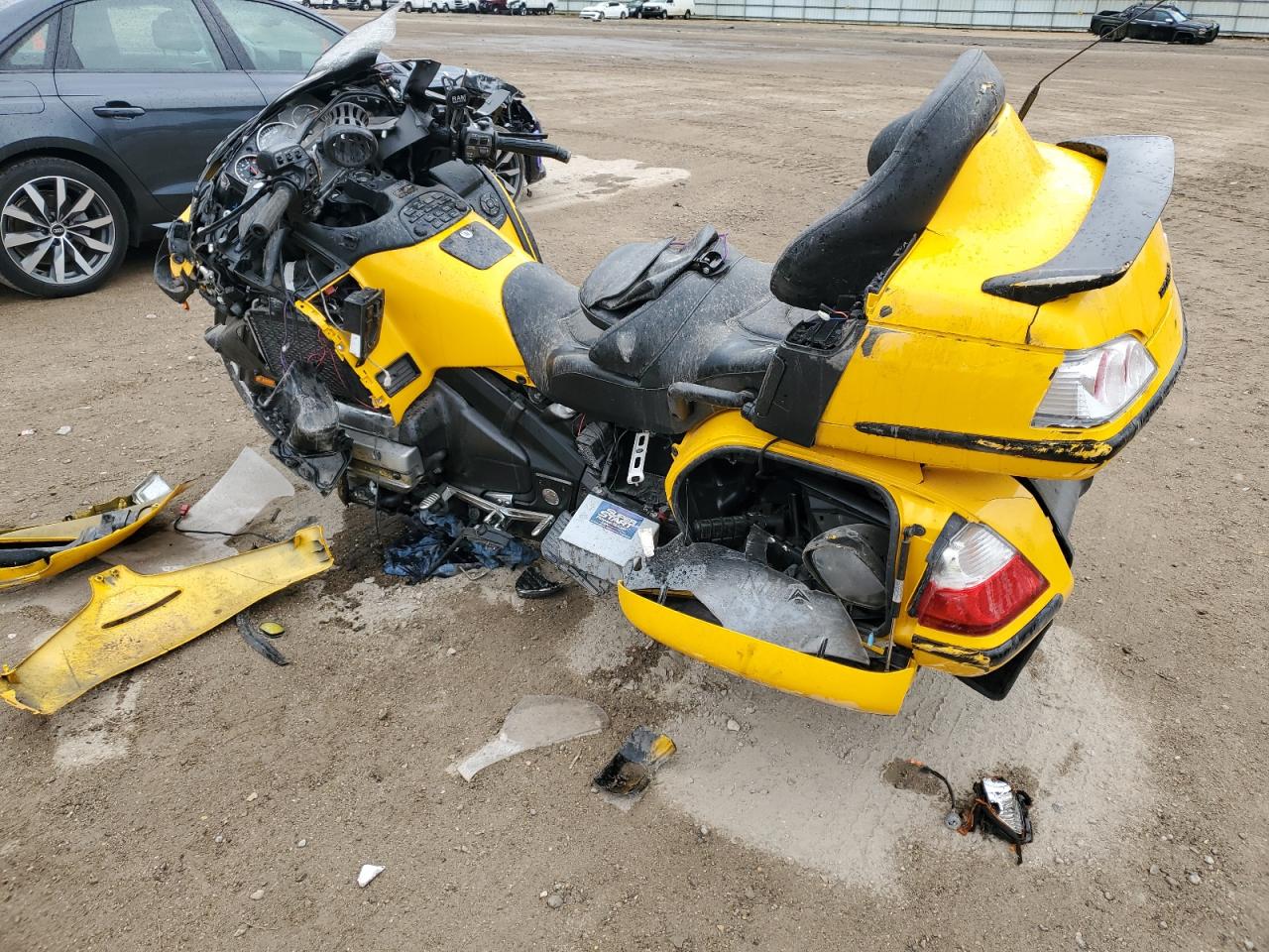 Obraz 3 z 2010 HONDA GL1800  2010 z VIN 1HFSC47H9AA903932