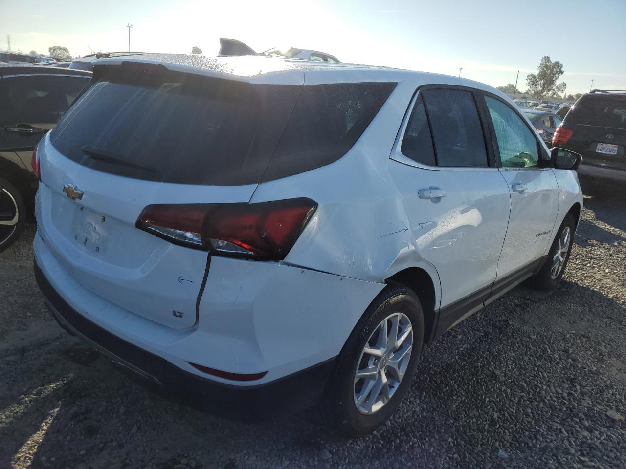 Image 3 of 2023 CHEVROLET EQUINOX LT 2023 with VIN 3GNAXUEGXPS175170
