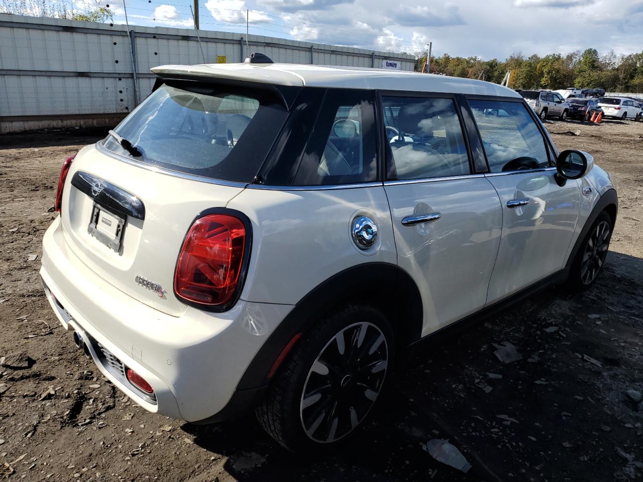 Изображение 3 2021 MINI COOPER S 2021 с VIN WMWXU9C01M2N79767