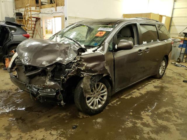 2013 TOYOTA SIENNA XLE 2013 image