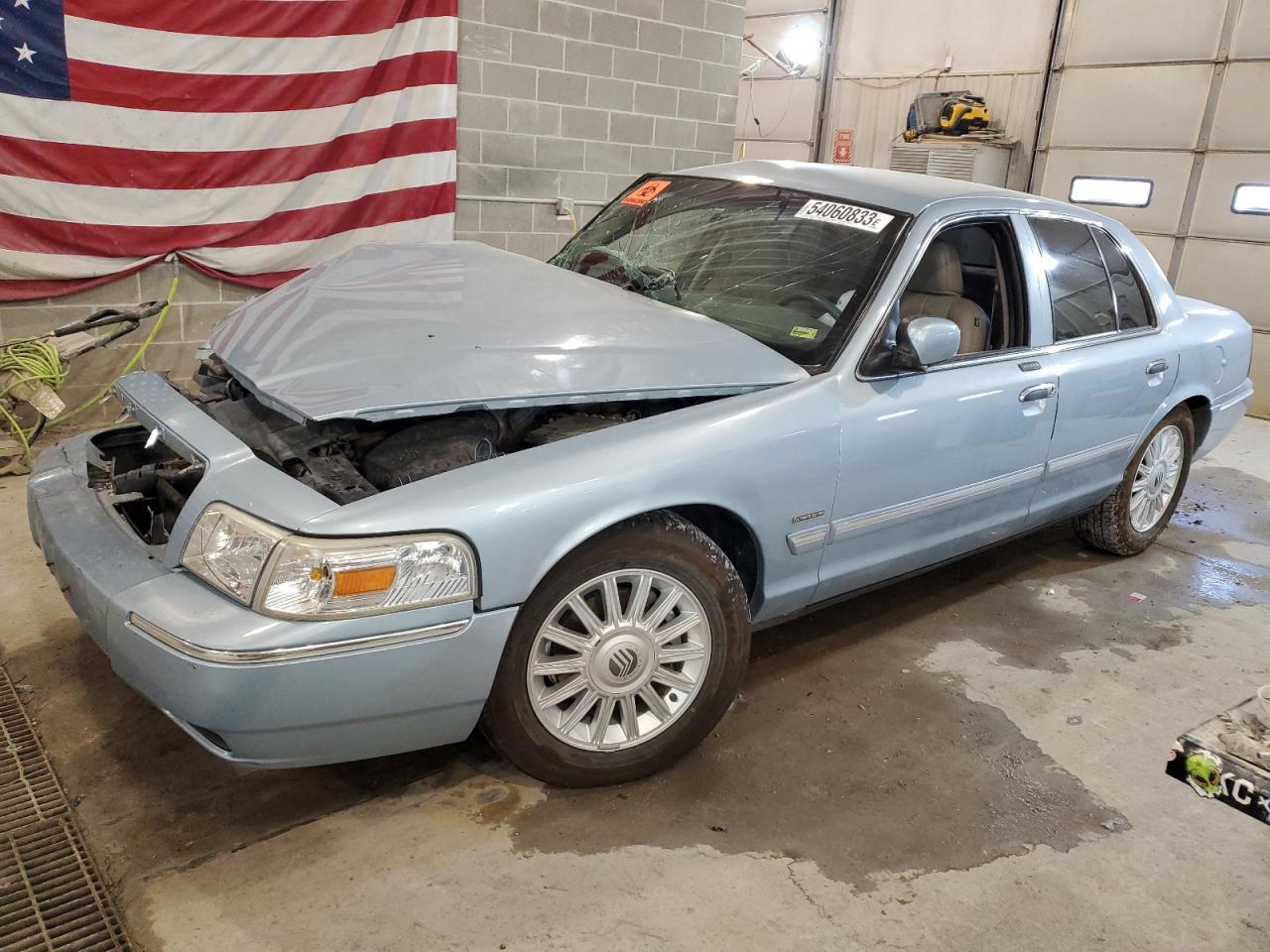 Obraz 1 z Mercury Grand Marquis Ls 2010 z VIN 2MEBM7FVXAX630604