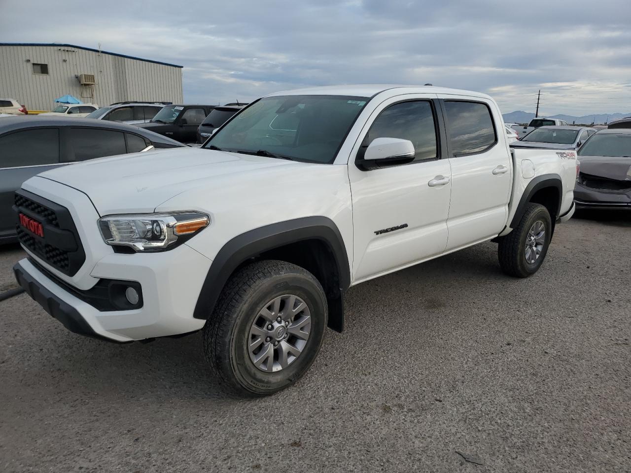 Obraz 1 z 2021 TOYOTA TACOMA DOUBLE CAB 2021 z VIN 3TMCZ5AN6MM402506