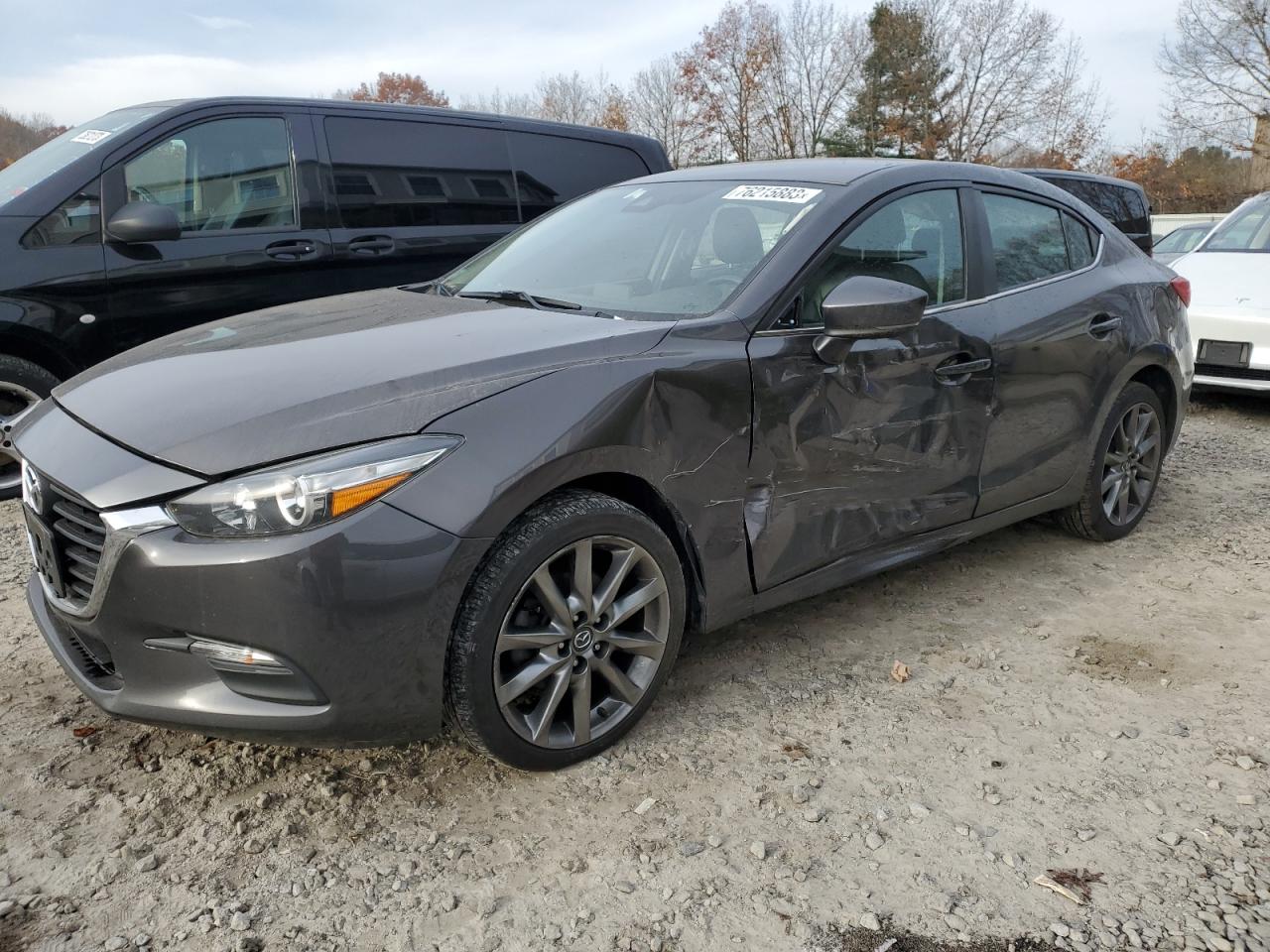 Изображение 1 2018 MAZDA 3 TOURING 2018 с VIN 3MZBN1V33JM170609