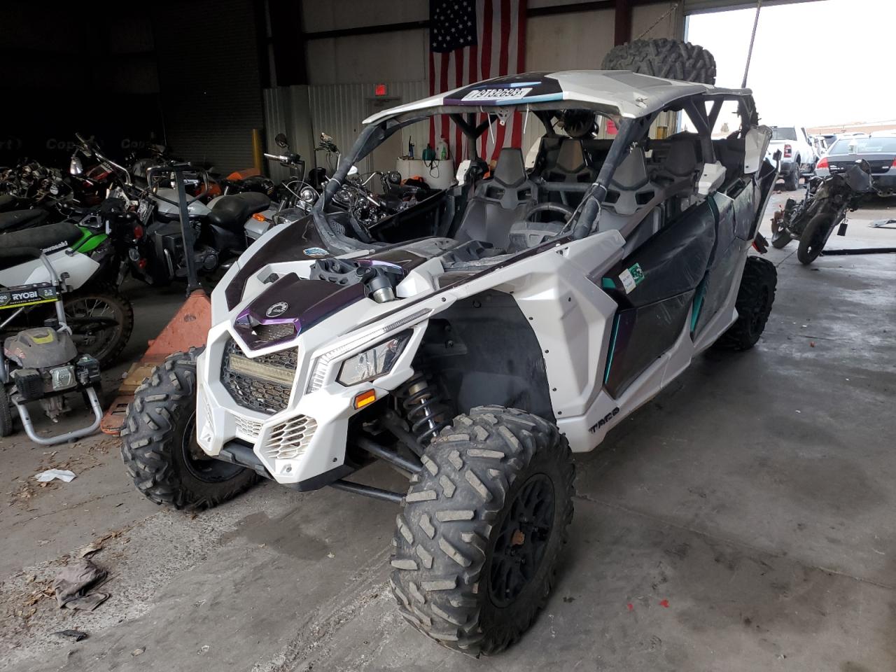 Изображение 2 2019 CAN-AM MAVERICK X3 MAX TURBO 2019 с VIN 3JBVMAY45KK000422