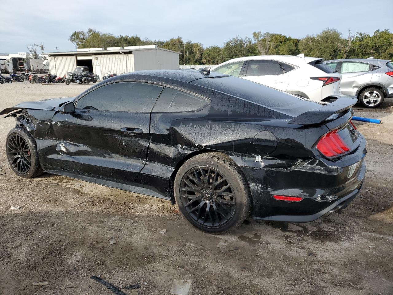 Obraz 2 z 2021 FORD MUSTANG GT 2021 z VIN 1FA6P8CF3M5118952