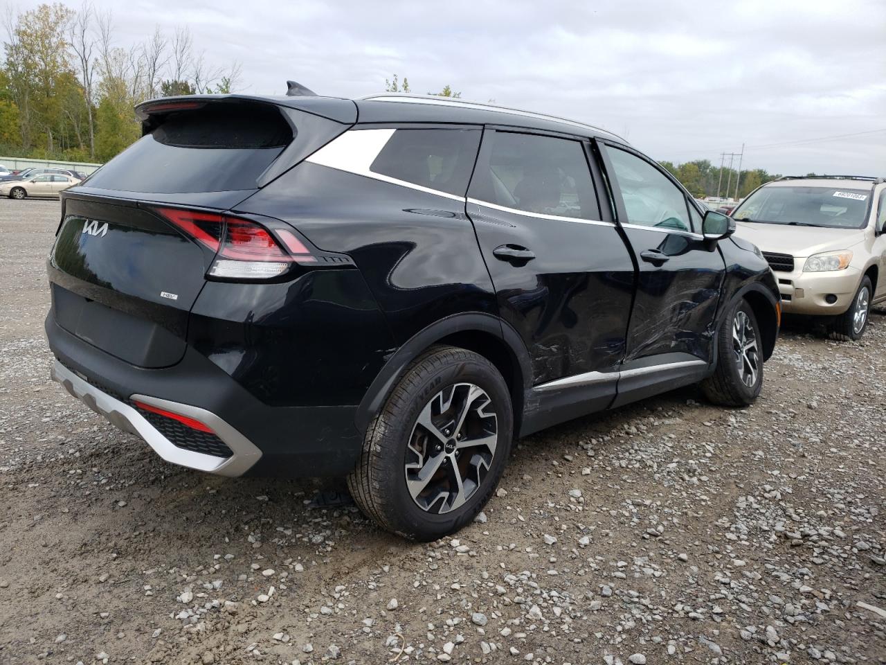 Image 3 of 2023 KIA SPORTAGE EX 2023 with VIN KNDPVCAG1P7041557