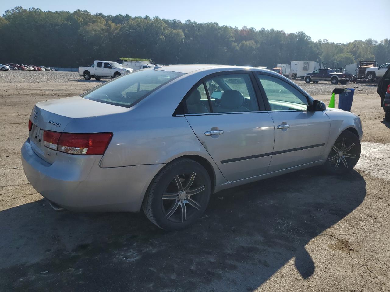 Image 3 of 2008 HYUNDAI SONATA SE 2008 with VIN 5NPEU46F88H316452