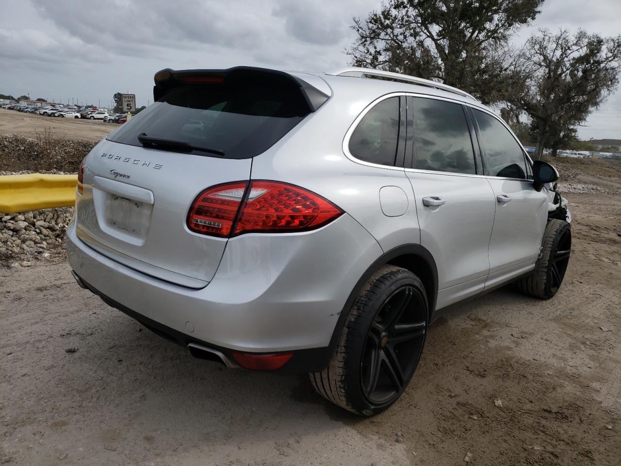 Изображение 3 2013 PORSCHE CAYENNE  2013 с VIN WP1AA2A2XDLA02970