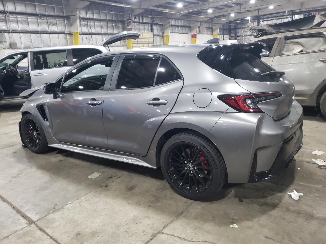 Изображение 2 2023 TOYOTA GR COROLLA CORE 2023 с VIN JTNABAAE0PA006279