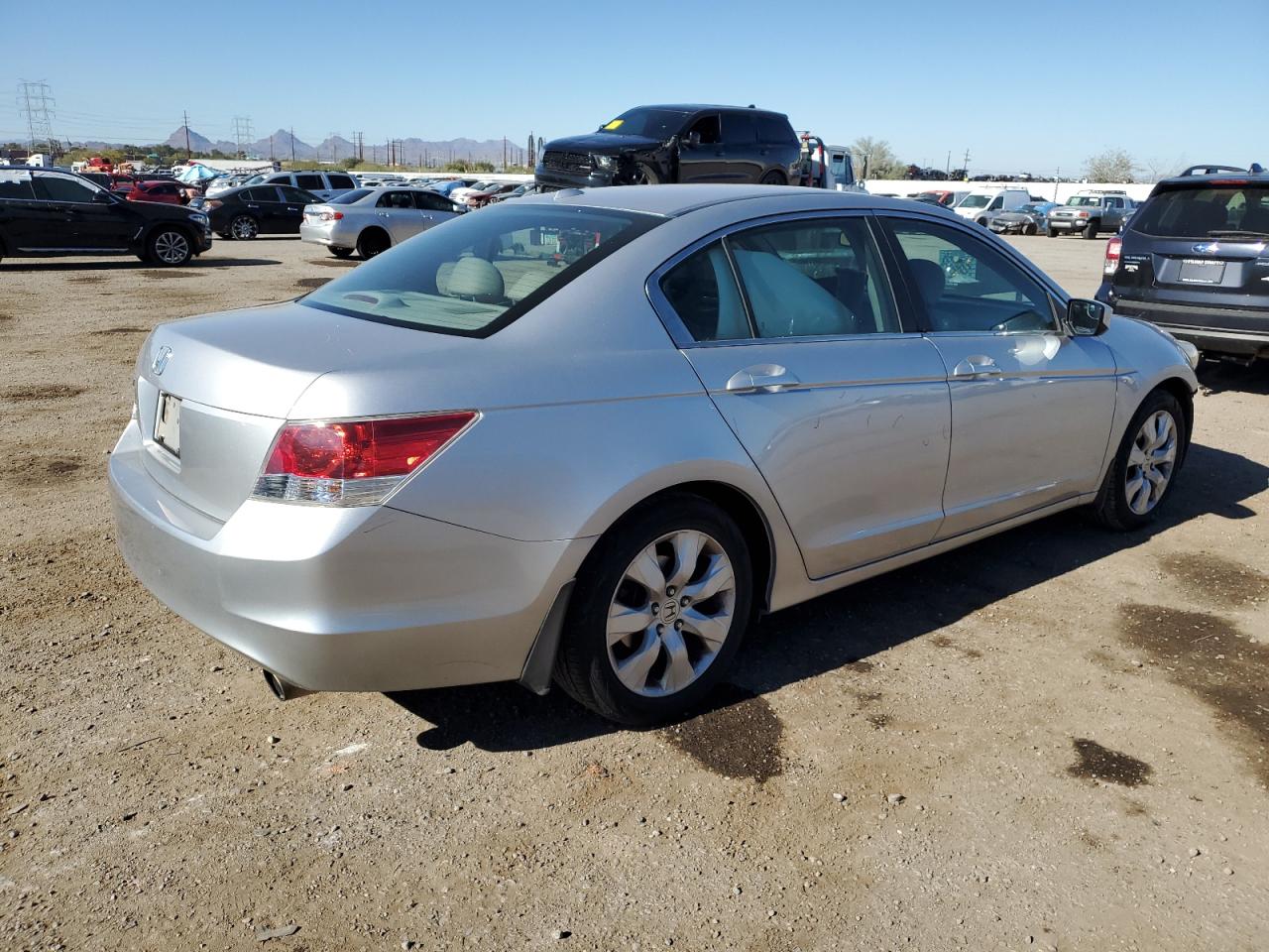 Изображение 3 2010 HONDA ACCORD EXL 2010 с VIN 1HGCP2F83AA179200