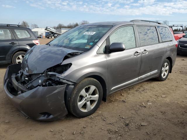 Image 1 of 2017 TOYOTA SIENNA LE 2017 with VIN 5TDKZ3DC7HS877534