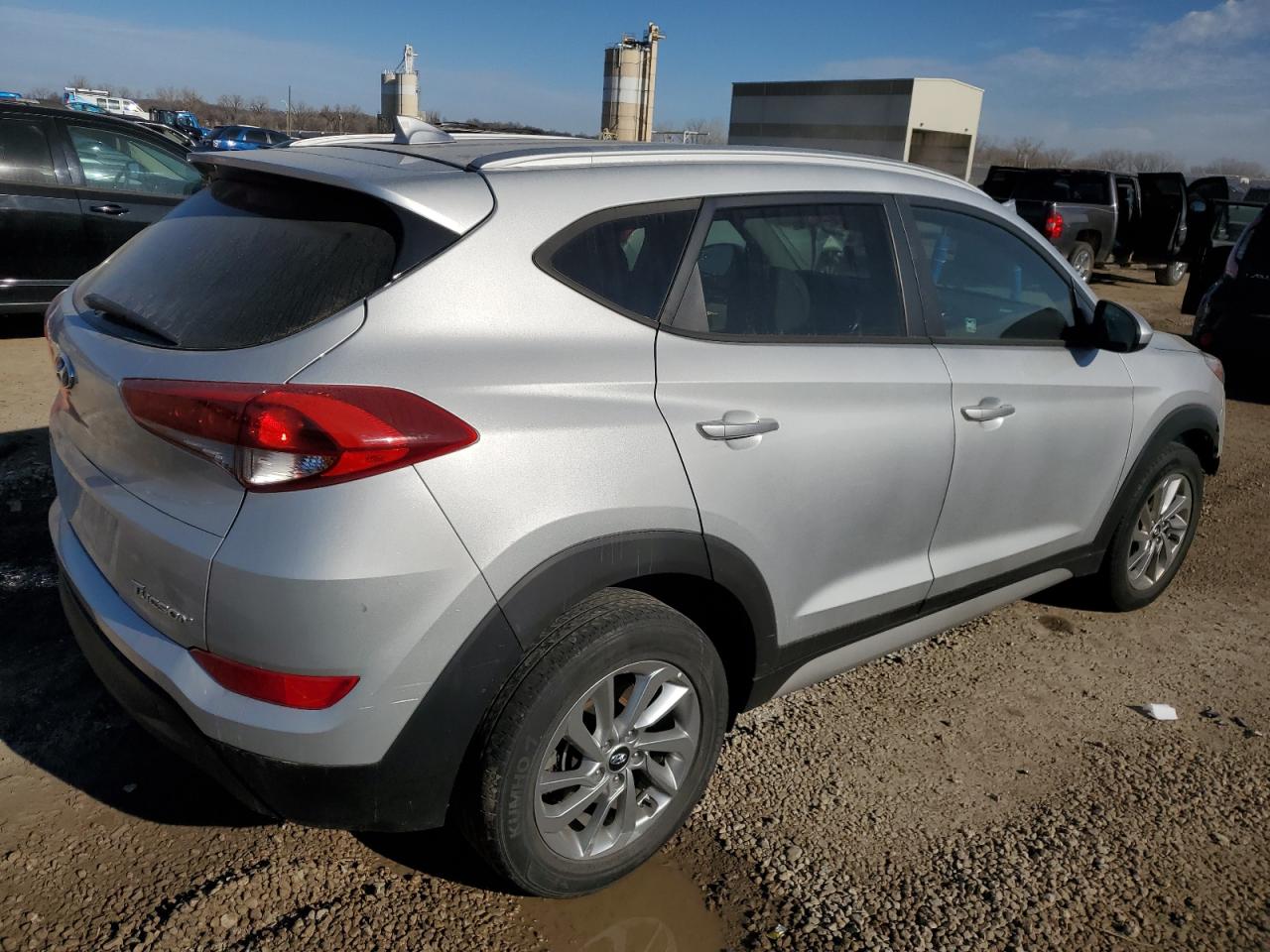 Obraz 3 z 2018 HYUNDAI TUCSON SEL 2018 z VIN KM8J33A41JU615399