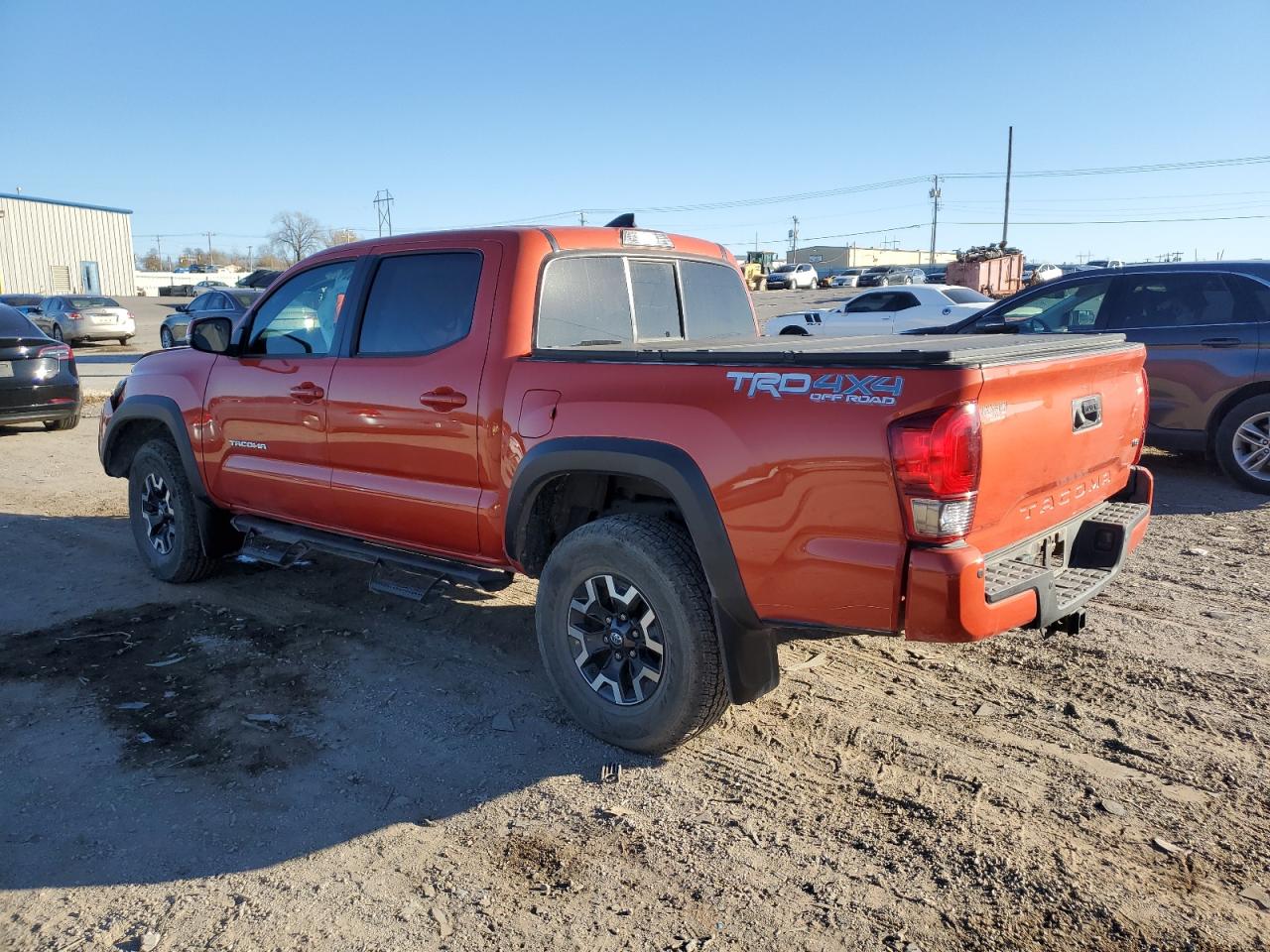 Изображение 2 2016 TOYOTA TACOMA DOUBLE CAB 2016 с VIN 5TFCZ5AN4GX010025