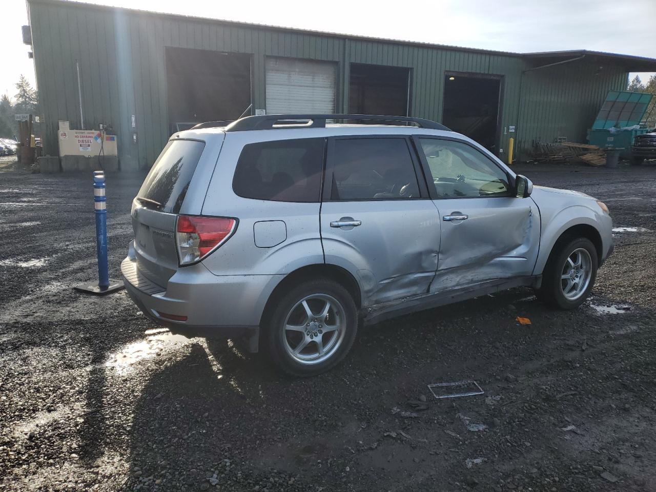 Obraz 3 z 2010 SUBARU FORESTER 2.5X PREMIUM 2010 z VIN JF2SH6CCXAH734725