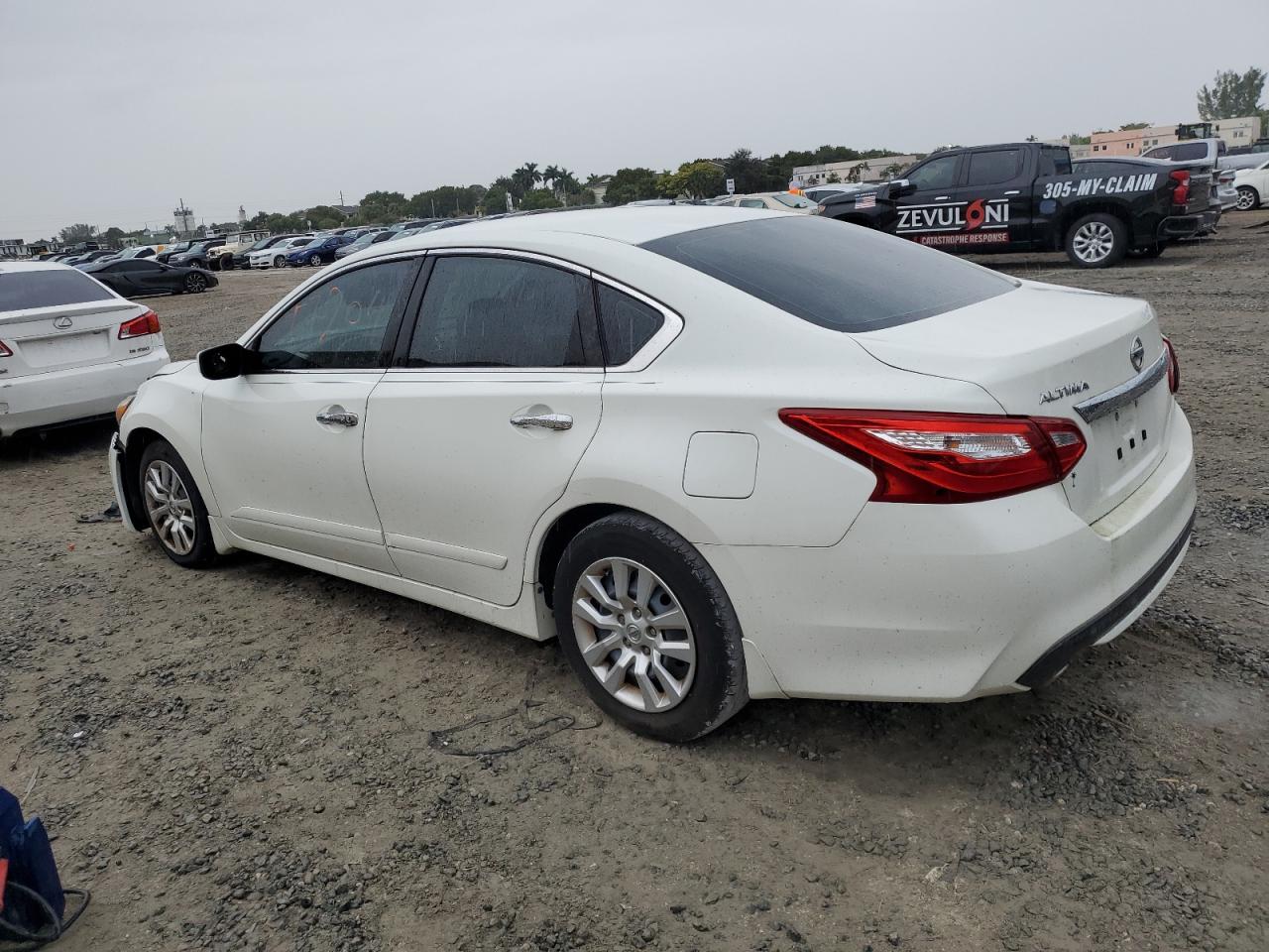 Obraz 2 z 2017 NISSAN ALTIMA 2.5 2017 z VIN 1N4AL3AP8HN308692