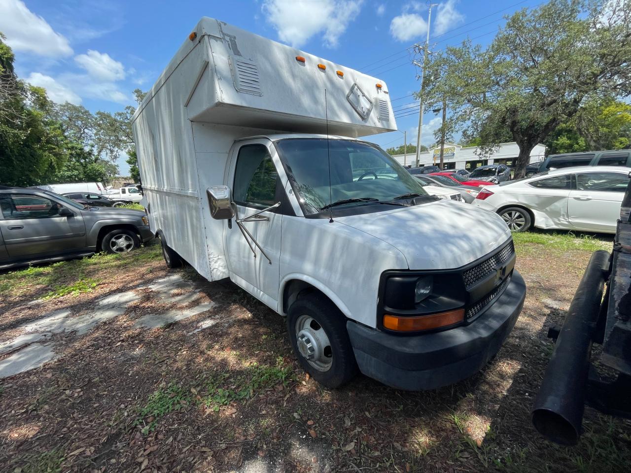 Изображение 2004 CHEVROLET EXPRESS G3500  2004